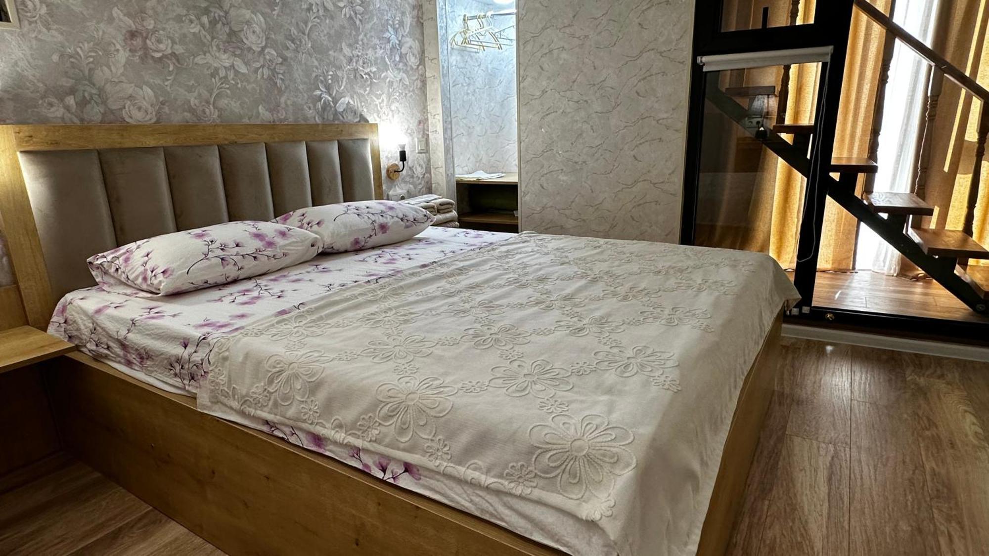 Made With Love Apartment Tbilisi Eksteriør bilde
